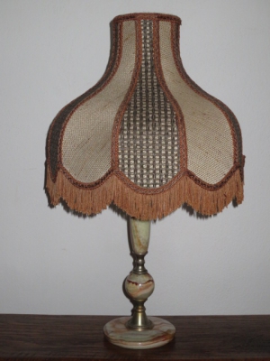 č.1714 lampa stolní